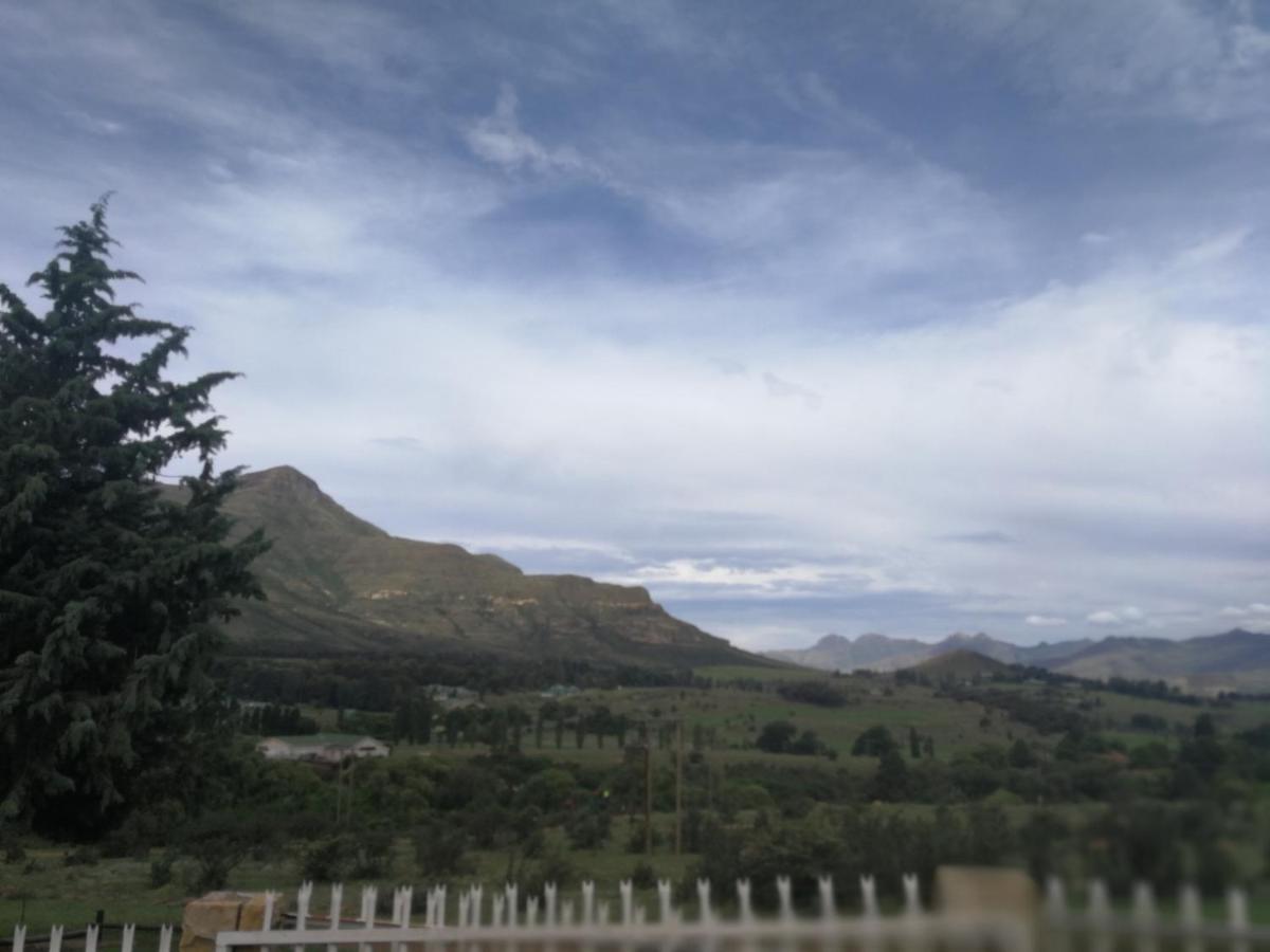 Clarens Cottages Eksteriør bilde